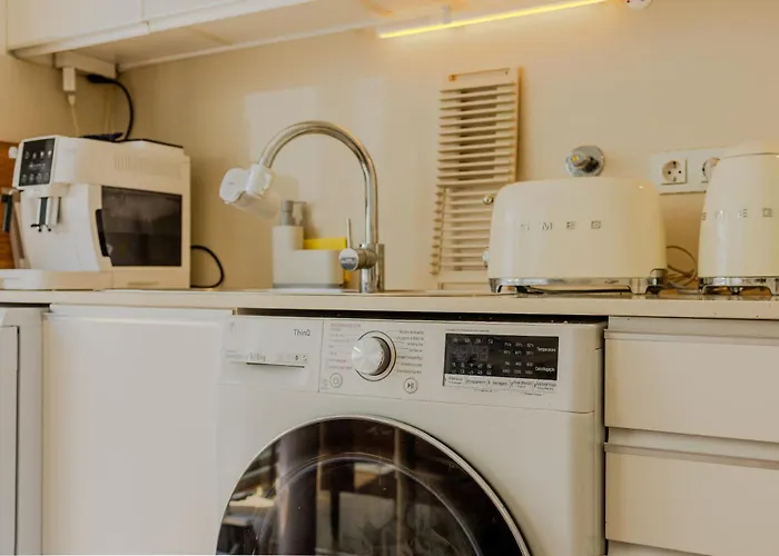 Luxury Garden Apartment Lisbon